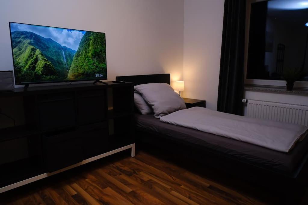 Schoene 4-Bettzimmer Wohnung In Целле Экстерьер фото